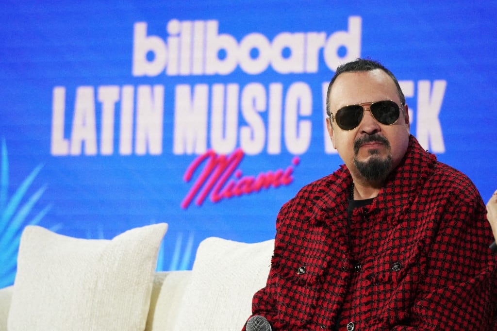 Pepe Aguilar, cantante.