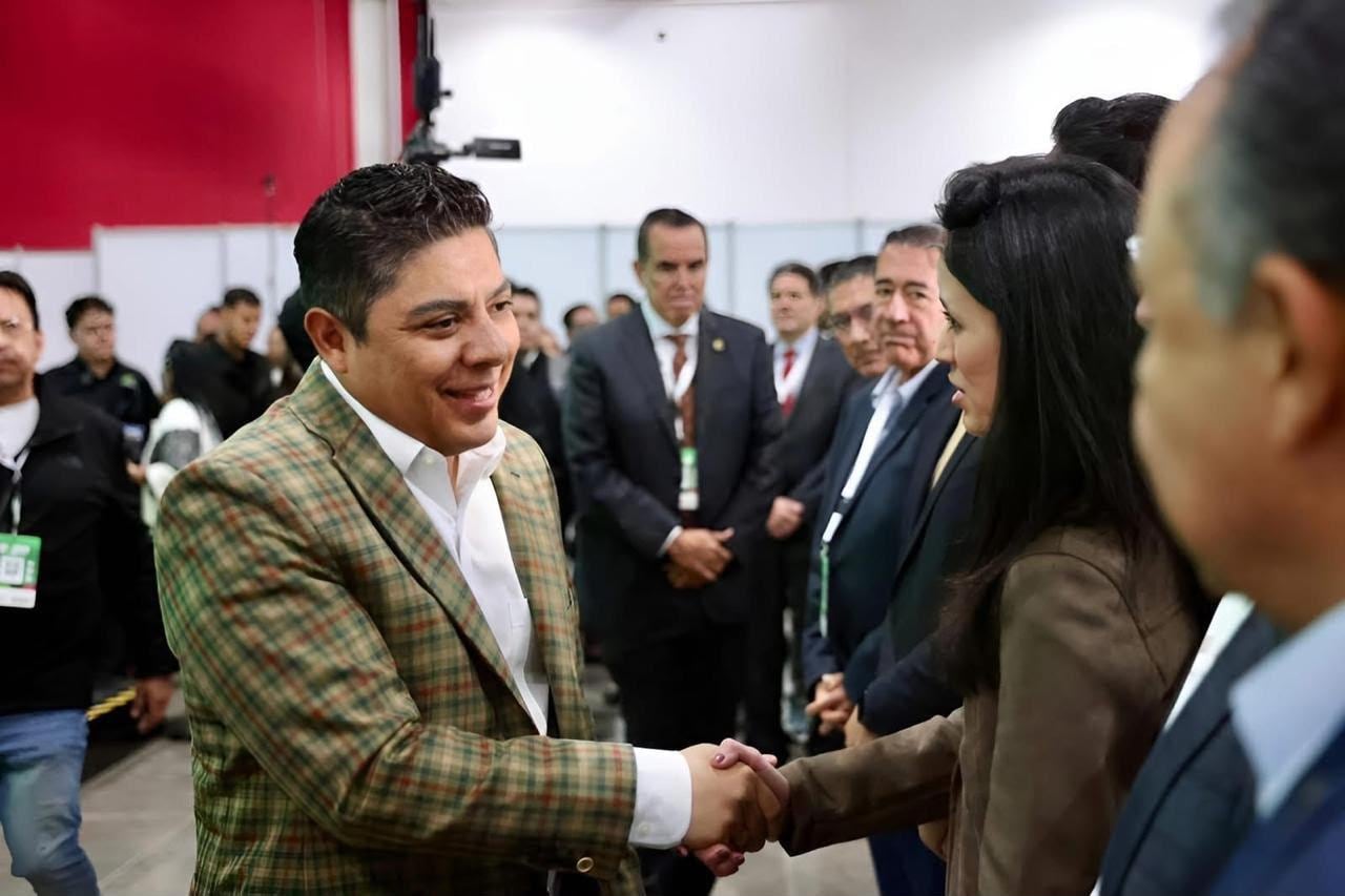 Ricardo Gallardo prepara Quinto Informe de Gobierno.