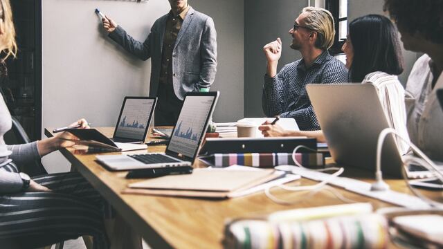 Si quieren sobrevivir en las nuevas condiciones, las pequeñas y medianas empresas deben de mantener el orden en sus procesos y finanzas, dice experta.