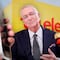 Ricardo Salinas Pliego: Cliente de Elektra exhibe iPhone que llegó roto tras pedido en línea