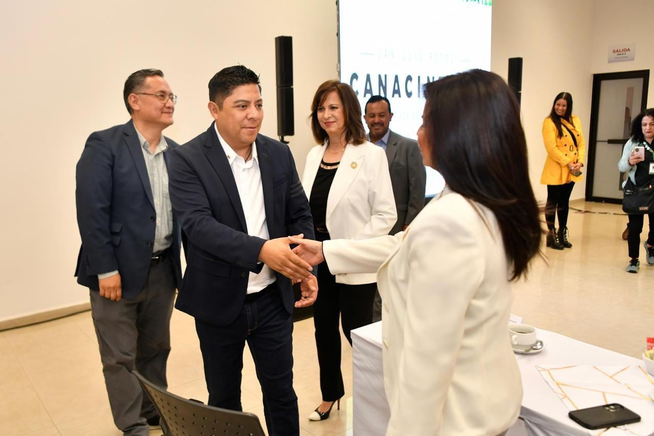 Ricardo Gallardo apuesta por nearshoring e innovación en SLP