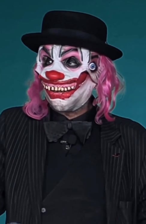 Kompa Yaso, comediante.