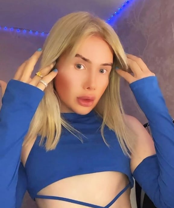 Oli London, influencer que quiere parecer coreano