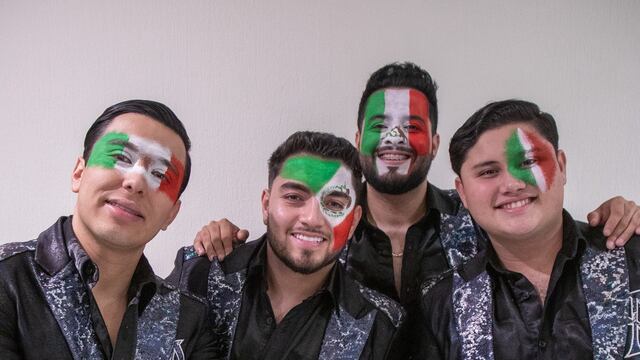 La Arrolladora Banda El Limón.