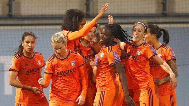 El Olympique de Lyon apunta hacia su cuarto título consecutivo