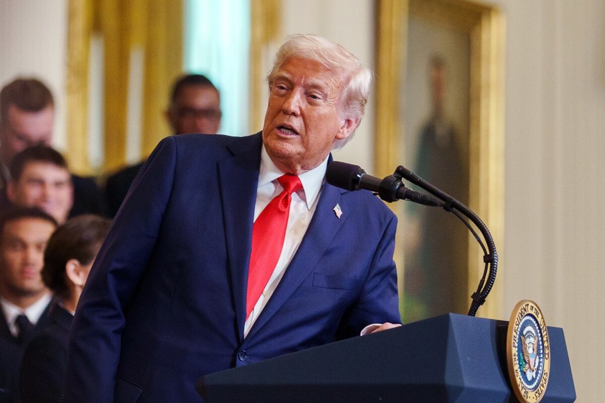 Donald Trump hablando español