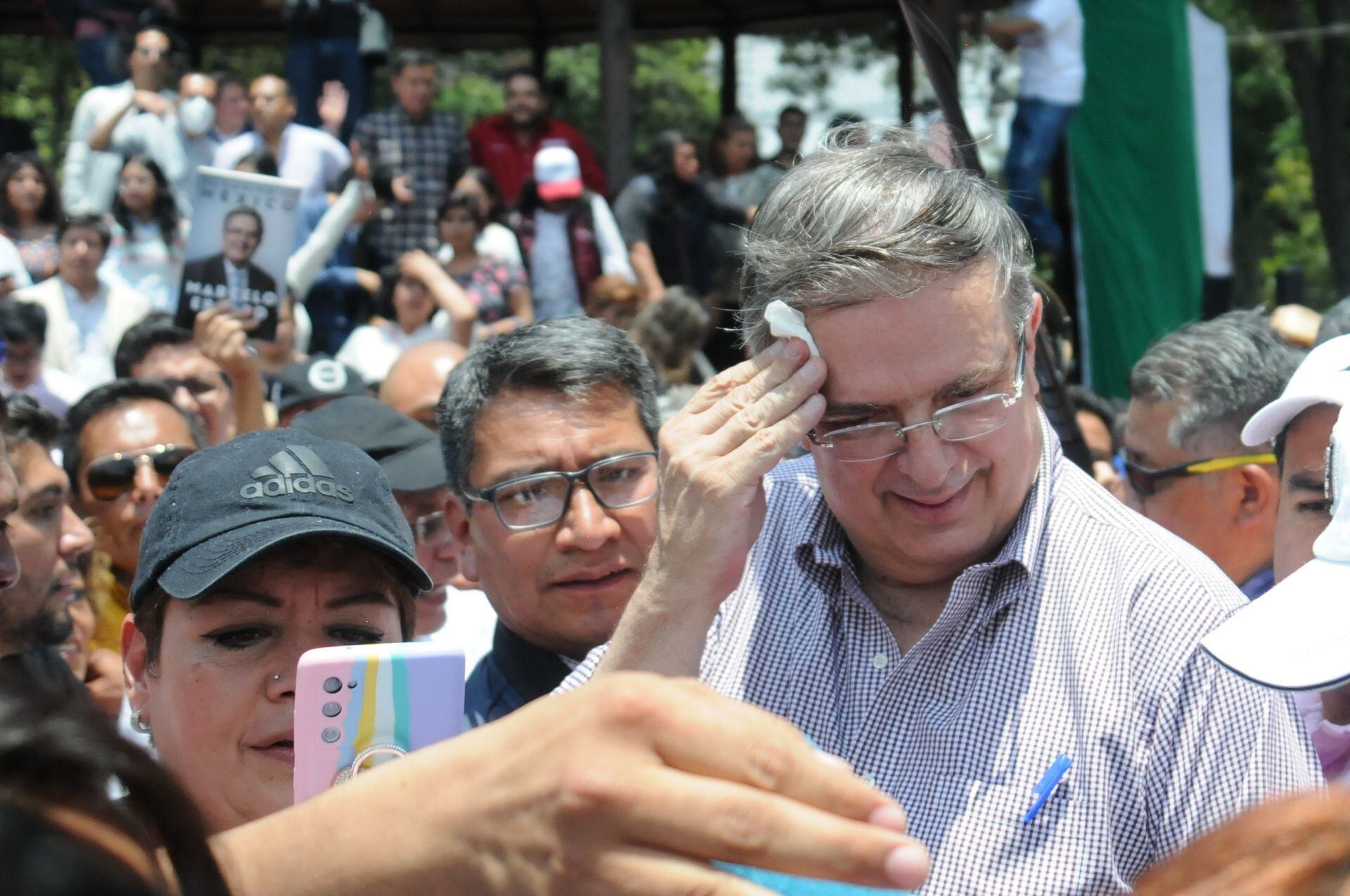 Marcelo Ebrard visitó la Alcaldía Coyoacán para realizar una asamblea Informativa
