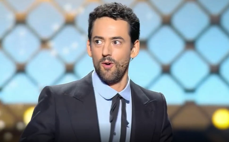 Luis Gerardo Méndez conductor de los Premios Platino 2021