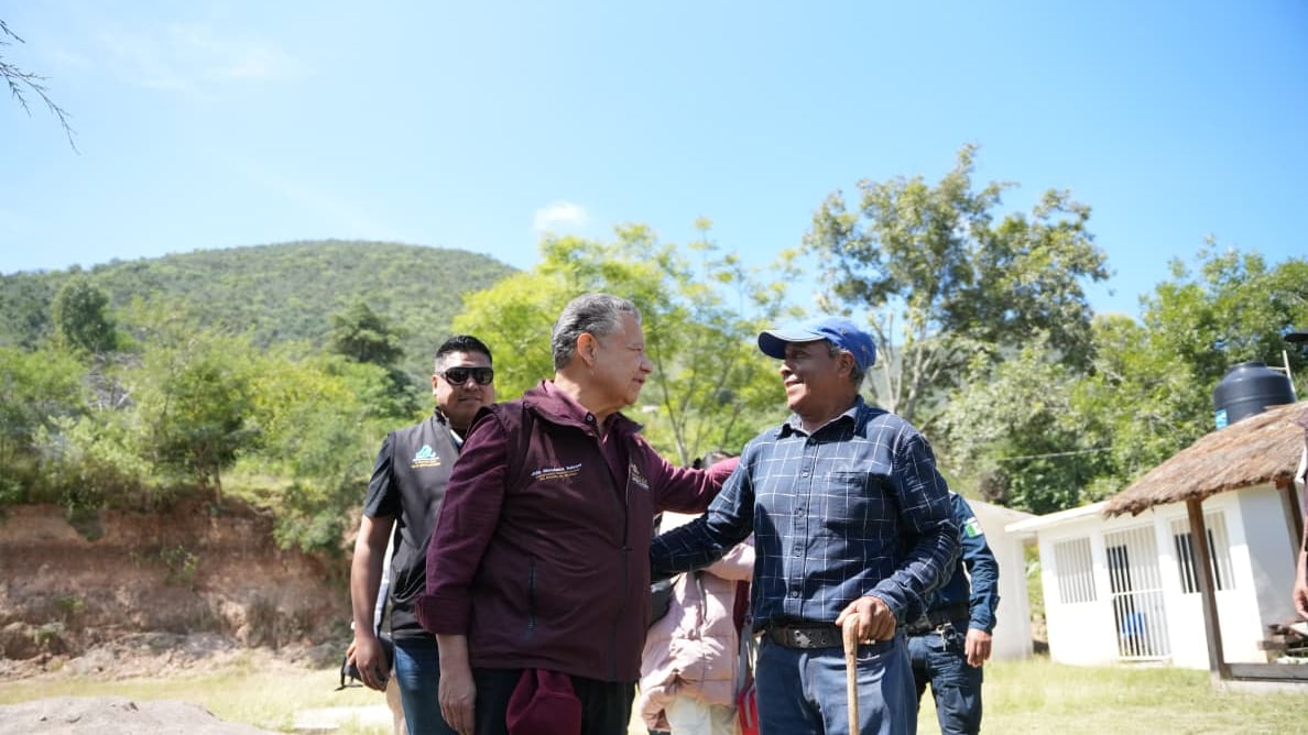 Julio Menchaca informa que se mantienen operativos en Hidalgo tras lluvias históricas