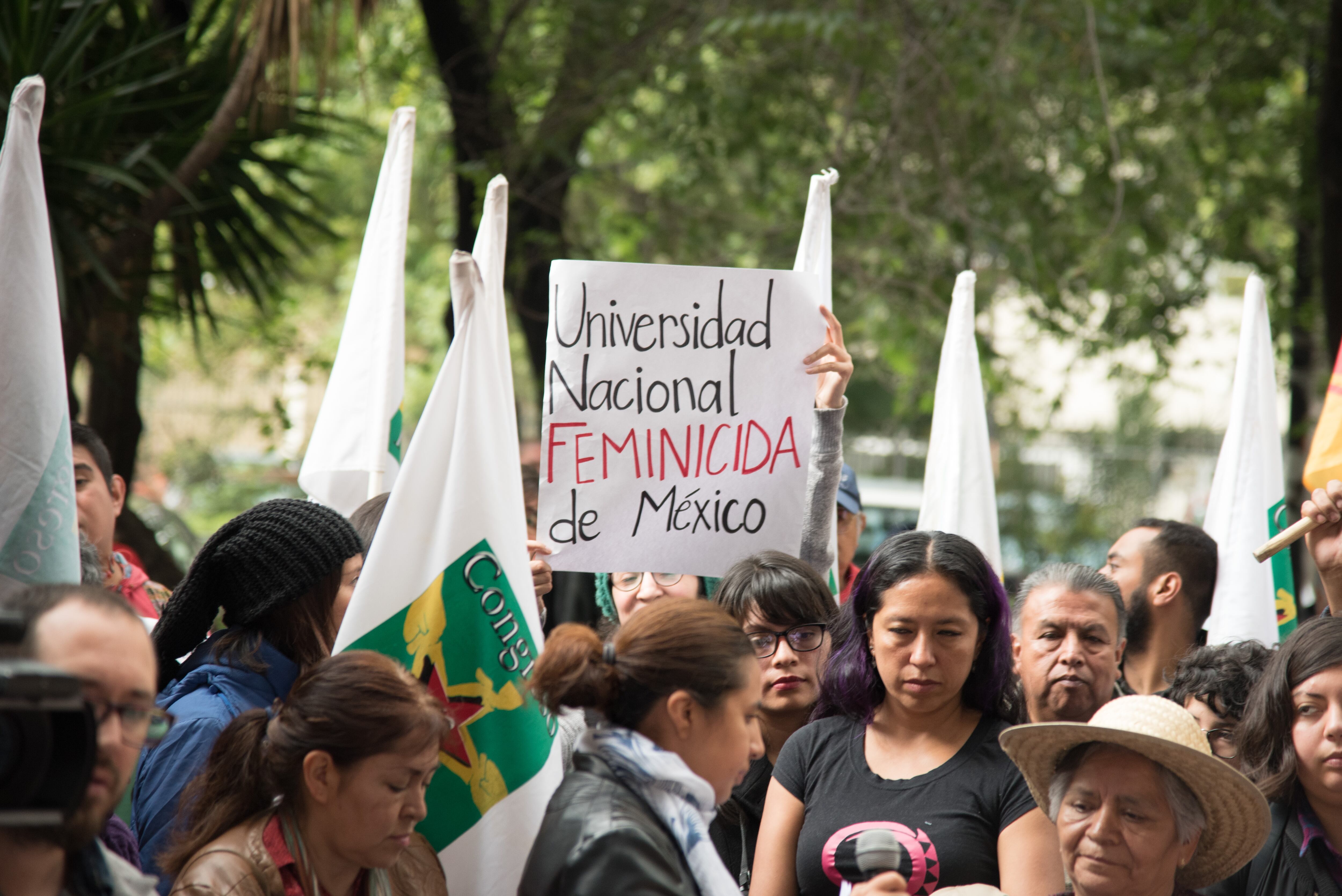 Protesta por el feminicidio de Lesvy Berlín.