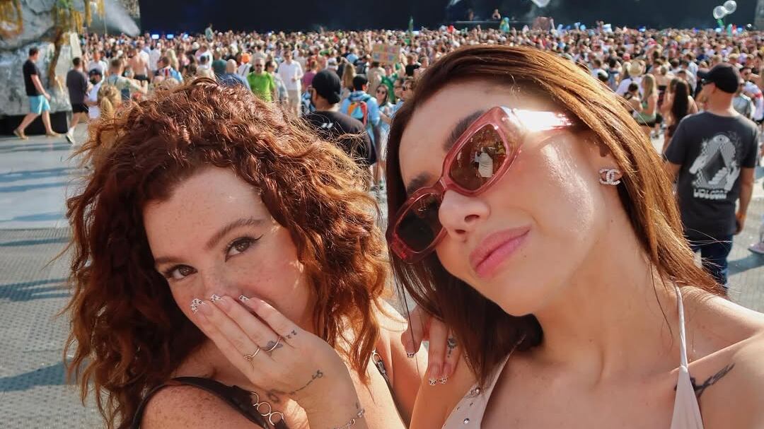 Karime Pindter y Briggitte Bozzo ni se acuerdan de Gala Montes; se fueron juntas a Tomorrowland 2025 y no la habrían invitado