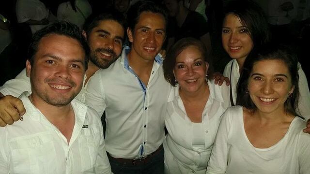 Paloma Guillen, Diputada Federal PRI con jóvenes de Tampico.