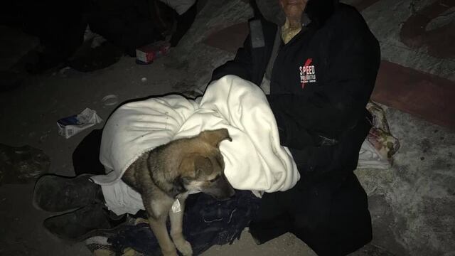Don Agustín y su perro