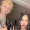 Megan Fox y Machine Gun Kelly llegan encadenados a una alfombra roja (FOTOS)