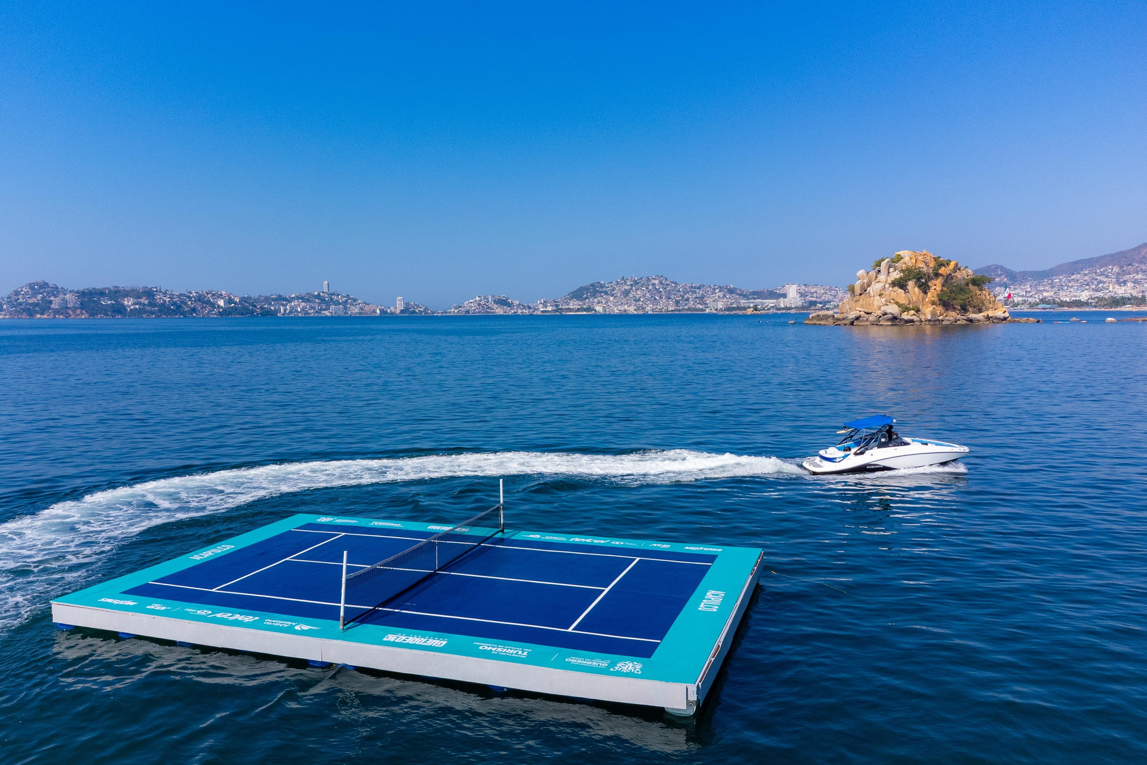 Abierto Mexicano de Tenis: realizan partido de exhibición en cancha flotante