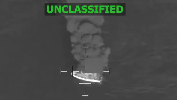 Estados Unidos hunde lancha ligada a presunto narcotráfico; hay cuatro muertos