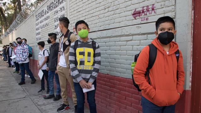 Niños y adolescentes de México recibirán vacuna