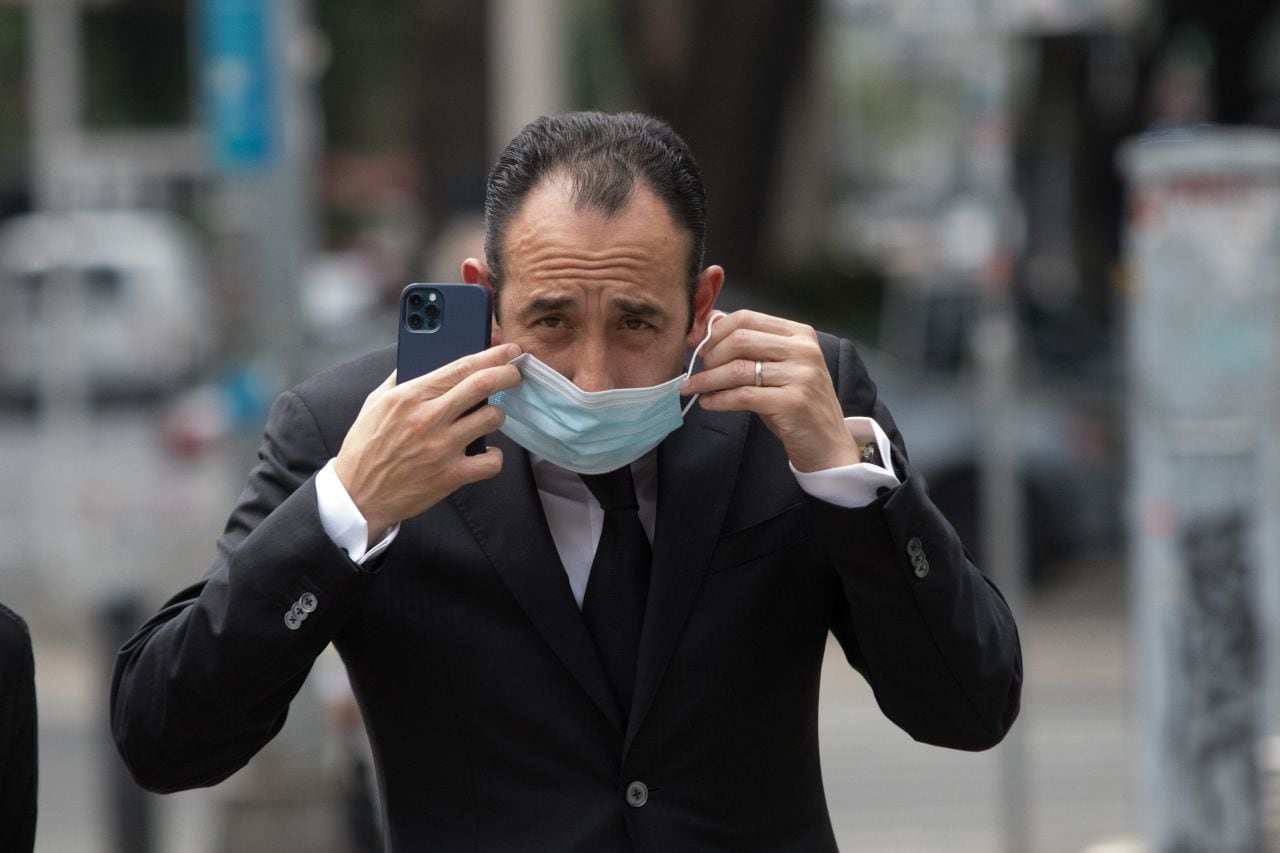 Roberto Gil Zuarth, ex funcionario