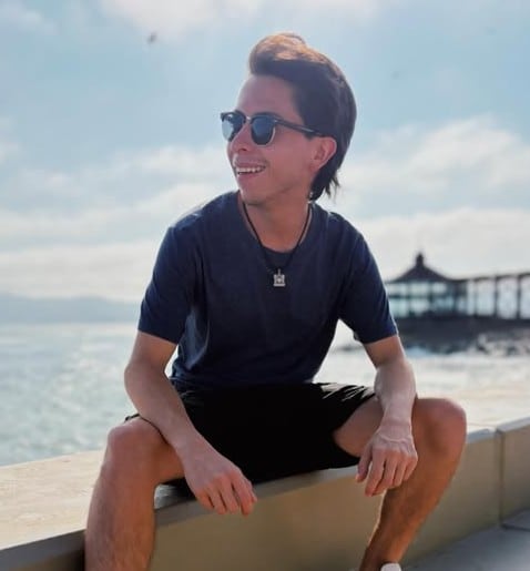 Santiago Domínguez, podcaster en Pláticas del Mal