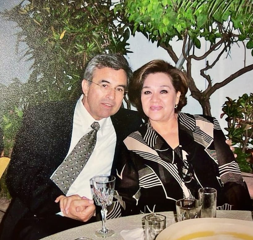 Rubén Rocha Moya y su esposa