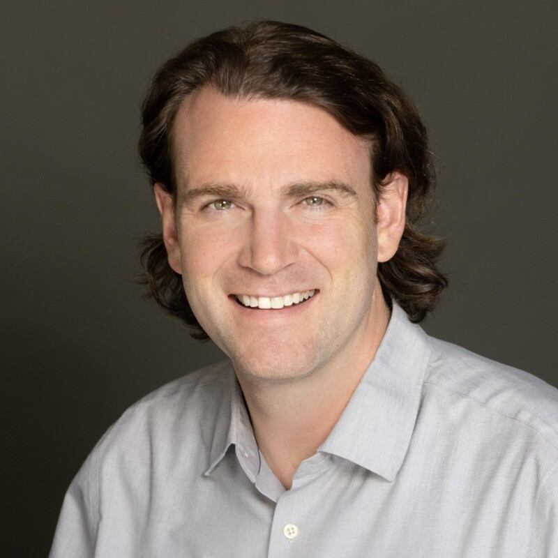 Nolan Williams, psiquiatra.