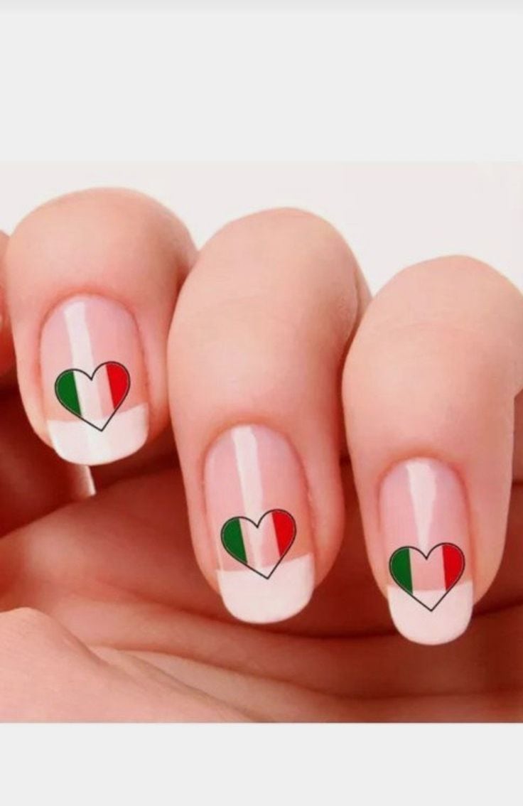 Diseños de uñas para las fiestas patrias: México, te llevo en el corazón