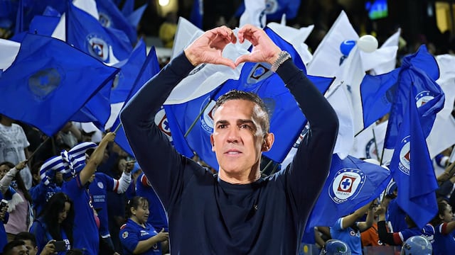 Vicente Sánchez felicita a Cruz Azul por título de Liga MX