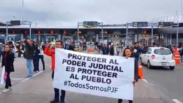 Trabajadores del Poder Judicial toman casetas de la autopista México-Cuernavaca y dan paso libre