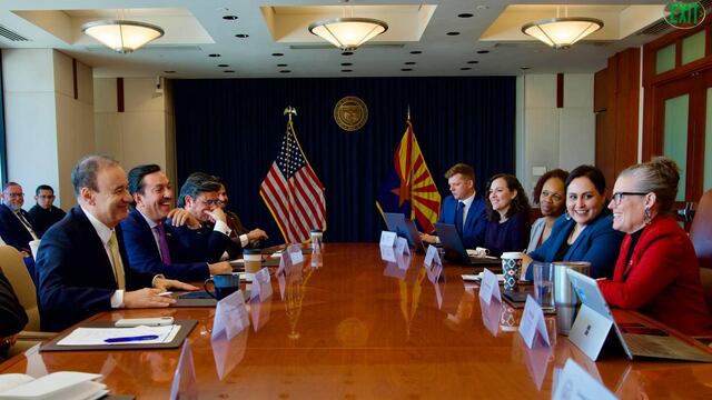 Alfonso Durazo se reune con Katie Hobbs