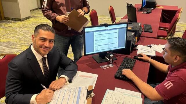 Omar García Harfuch se registra  como candidato a senador por Morena.