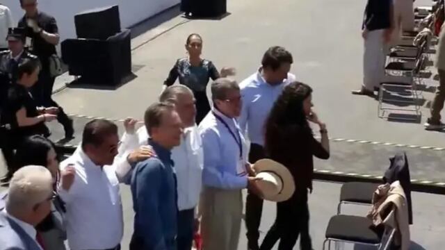 Líderes de Morena dan la espalda a Claudia Sheinbaum en el Zócalo CDMX