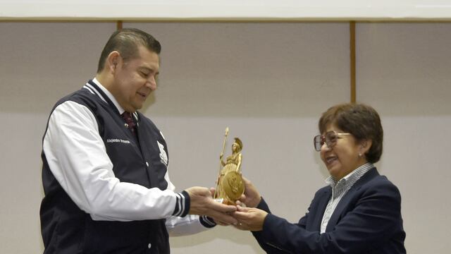 BUAP reconoce a Alejandro Armenta