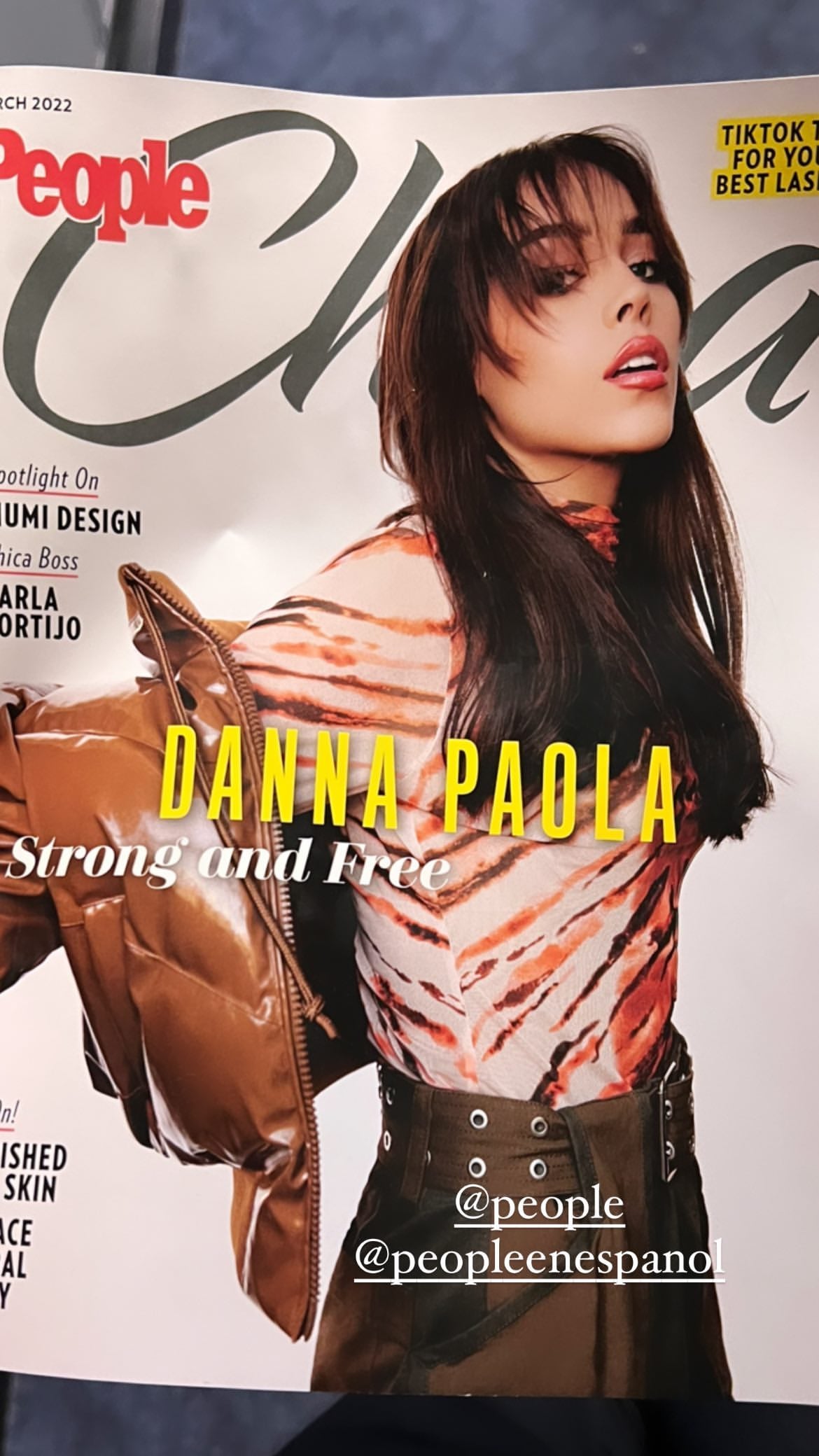 Portada de revista de Danna Paola