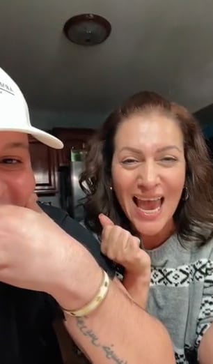 TikTok: Mamá Safaera reacciona a ser usada para concierto de Bad Bunny.