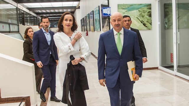 El ex presidente Carlos Salinas de Gortari, presentó su libro "Aliados y Adversarios, TLCAN 1998-2017", en el Club de Ingenieros al sur de la Ciudad de México.