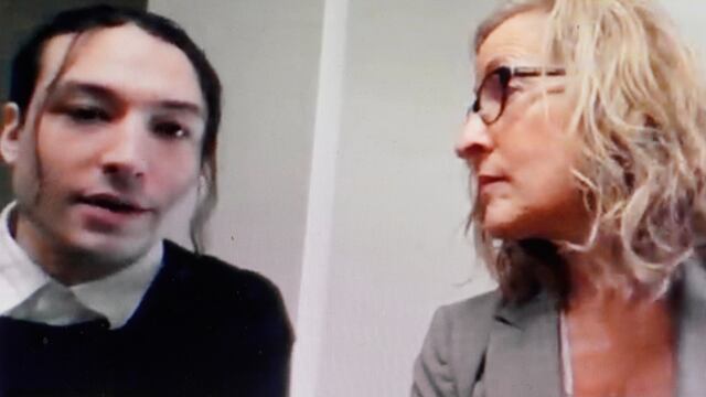 Ezra Miller es inocente, asegura, pero enfrenta hasta 26 años de cárcel