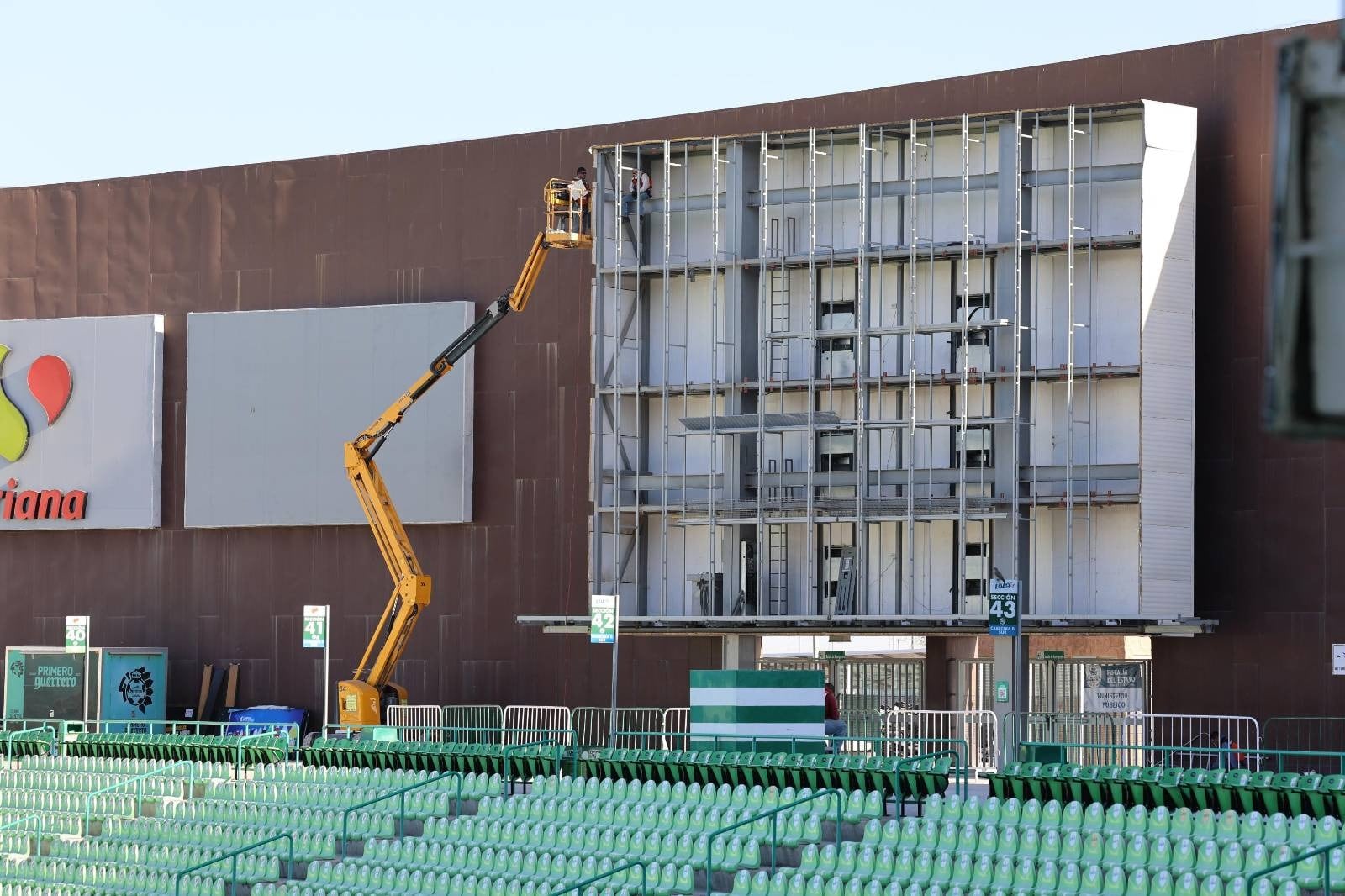 Santos Laguna refuerza infraestructura del TSM y el Estadio Corona.