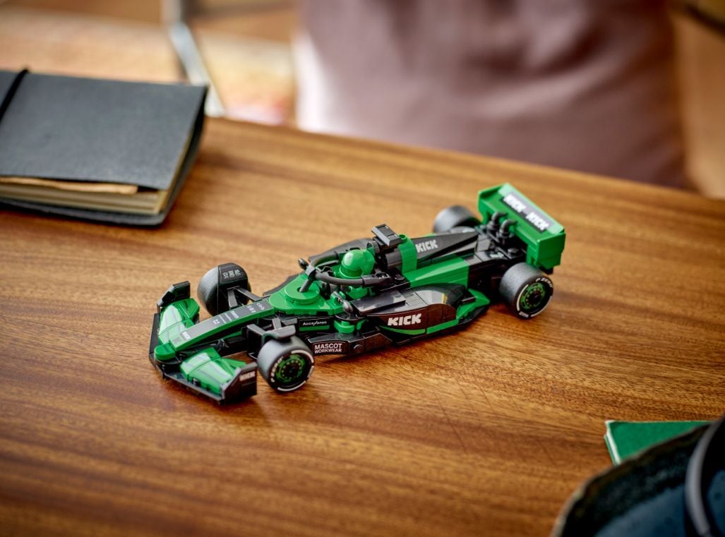 LEGO Speed Champions Auto de Carreras KICK Sauber F1 Team C44