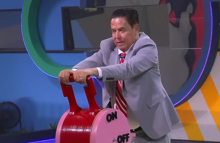 Mario Bezares apaga las luces de La Casa de los Famosos 2024.