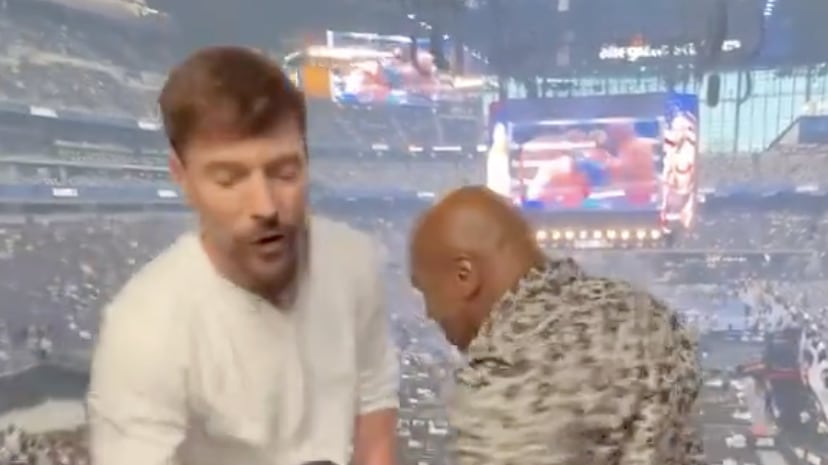 Mike Tyson le da brutal golpe a MrBeast y casi lo manda con San Pedro; lo dejó en el piso