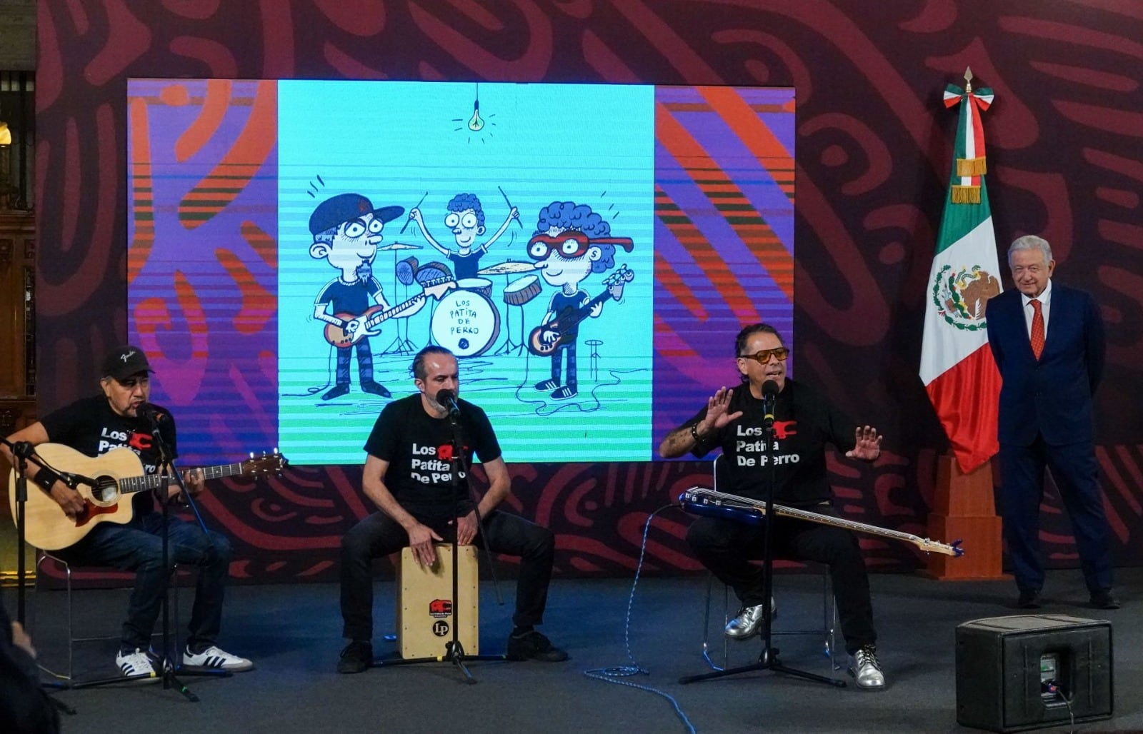 AMLO y Los Patita de Perro