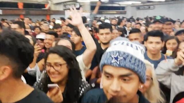cantan en el metro