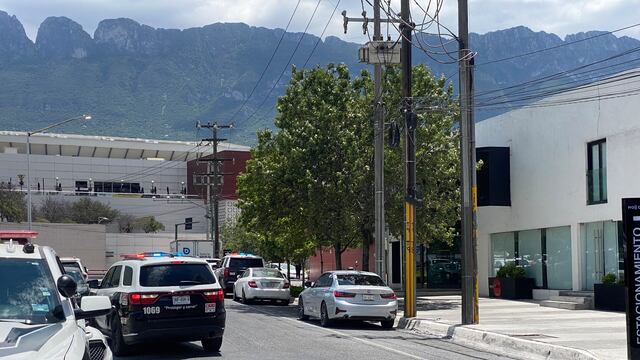 Roban un millón de pesos a tarjetahabiente en San Pedro Garza García