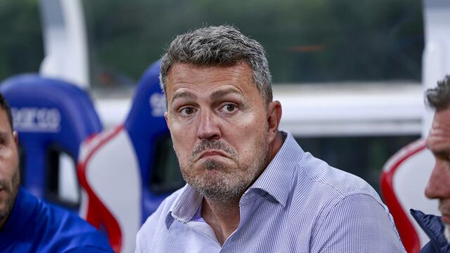 Liga MX nomina a Oscar García como el mejor DT del mes a pesar de sus malos resultados con Chivas