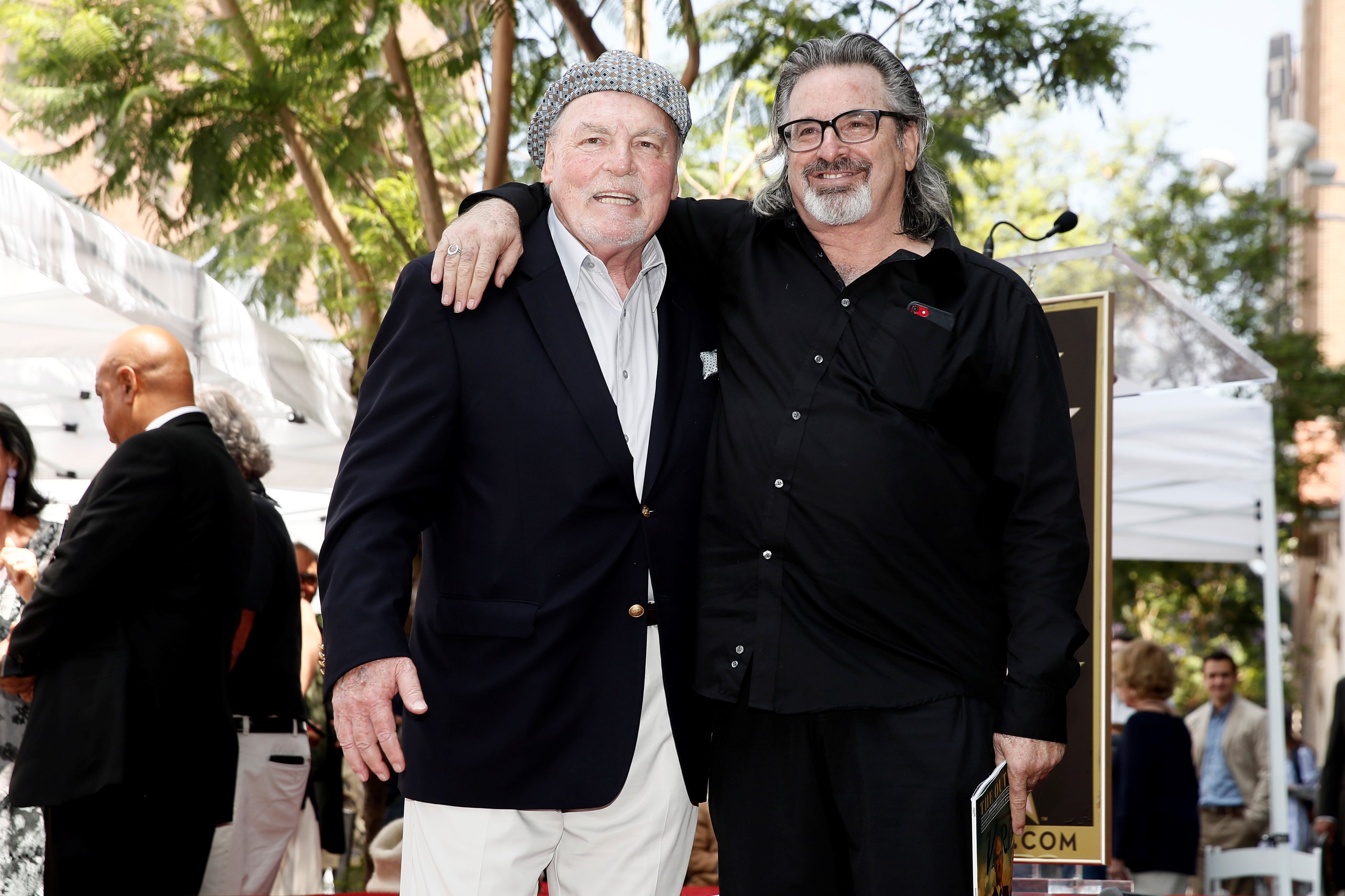 Stacy Keach junto a Robert Carradine