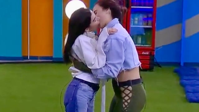 Karime Pindter y Gala Montes se besan en La Casa de los Famosos 2024 y cumplen promesa