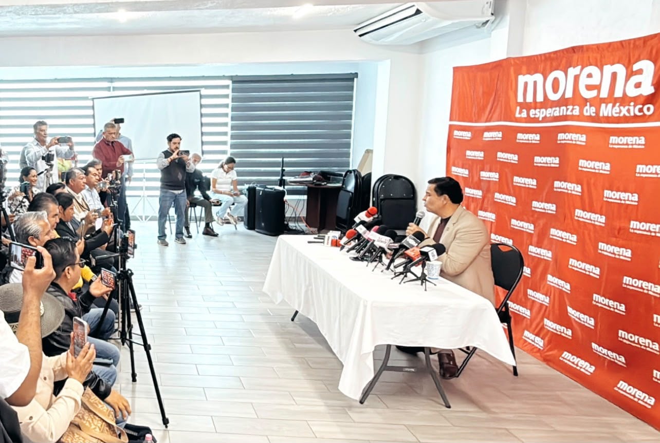 Juan Ángel Flores formaliza aspiración para coordinar Morena en Cuernavaca