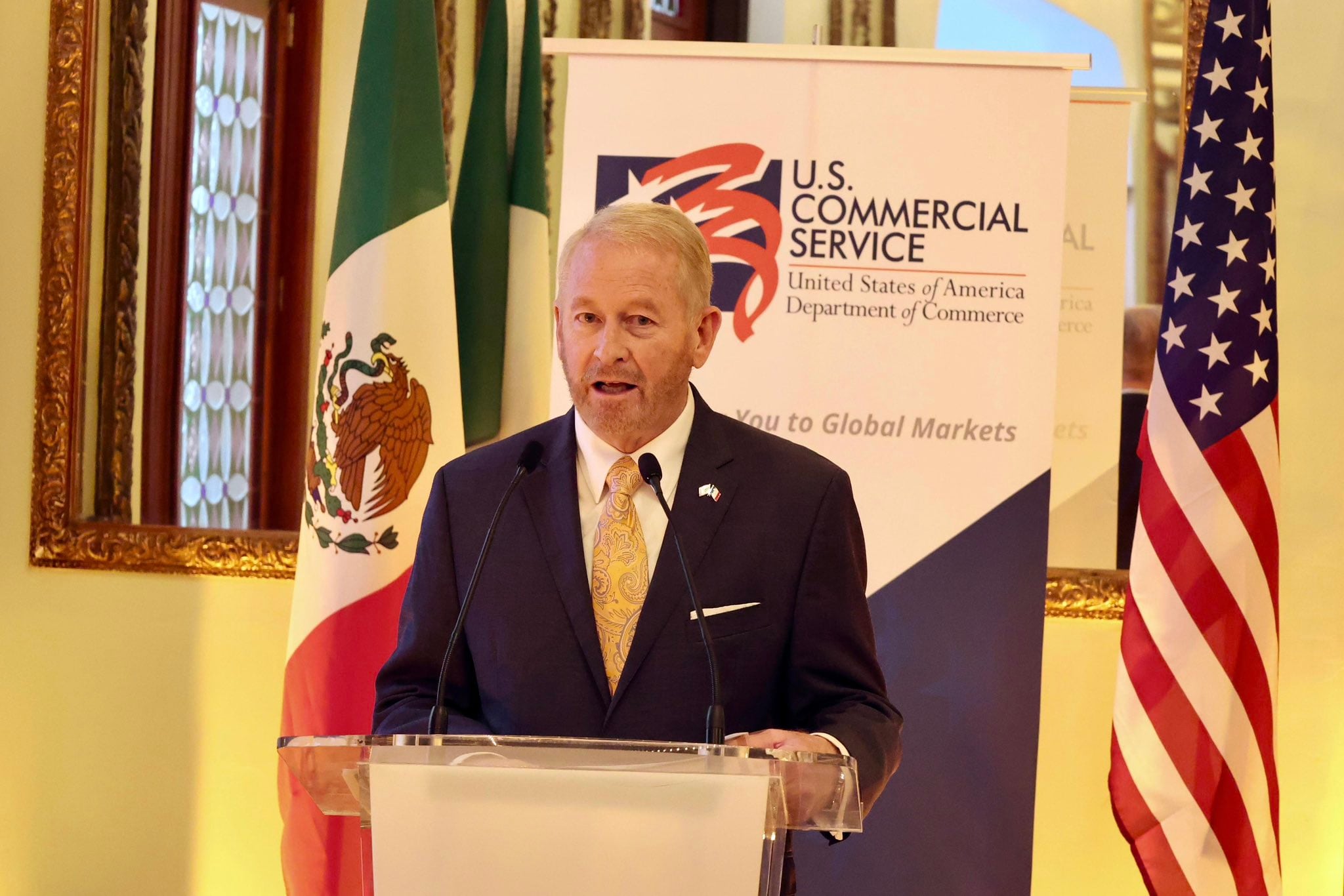 Ronald Johnson presume logros en 90 días en el cargo