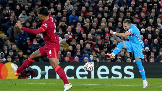Héctor Herrera en el Liverpool vs Atlético de Madrid