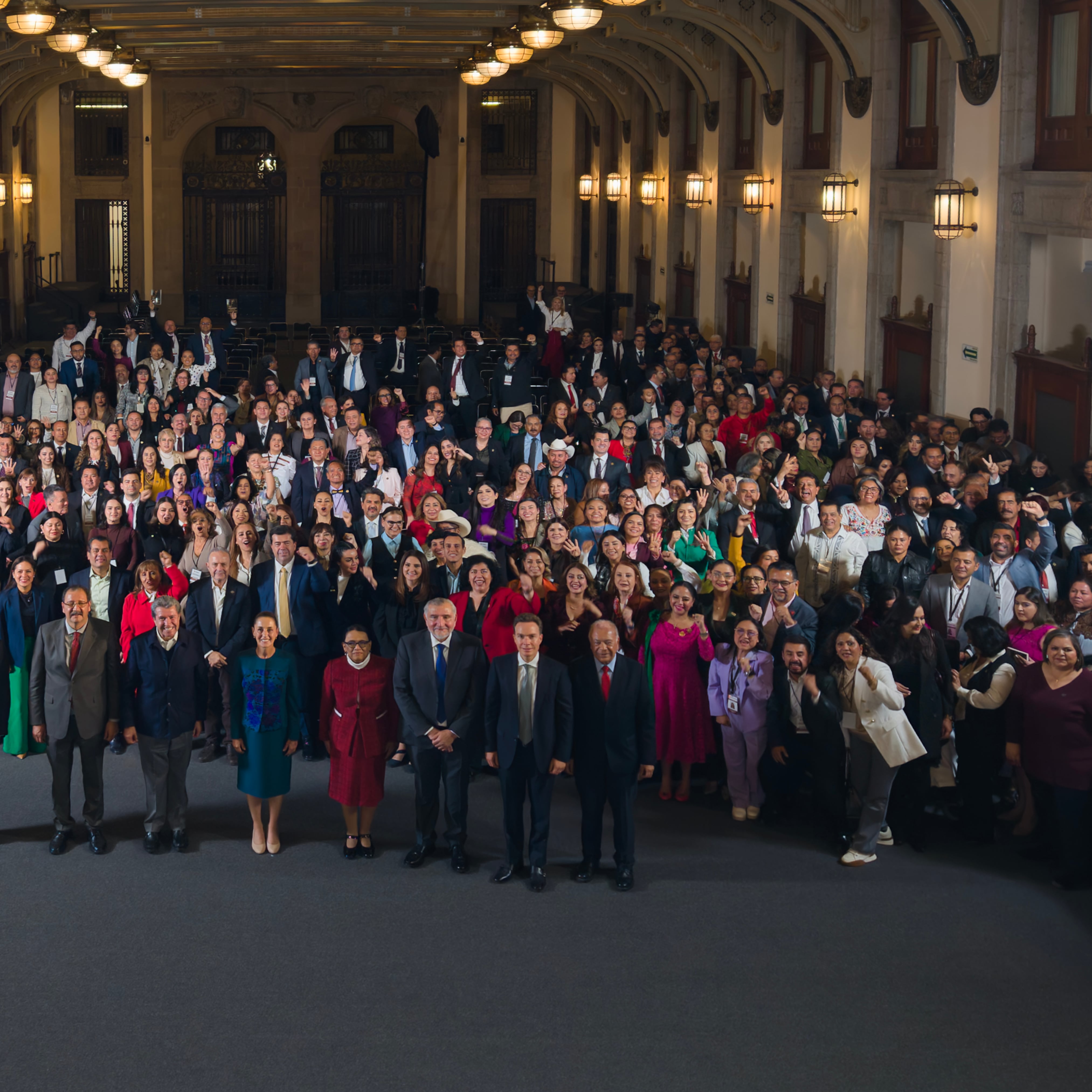 La presidenta muestra músculo